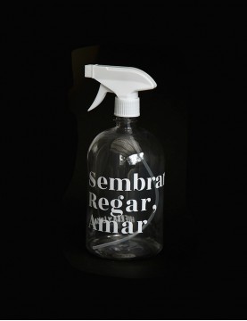 Pulverizador para plantas 1L con el texto "Sembrar, regar, amar".